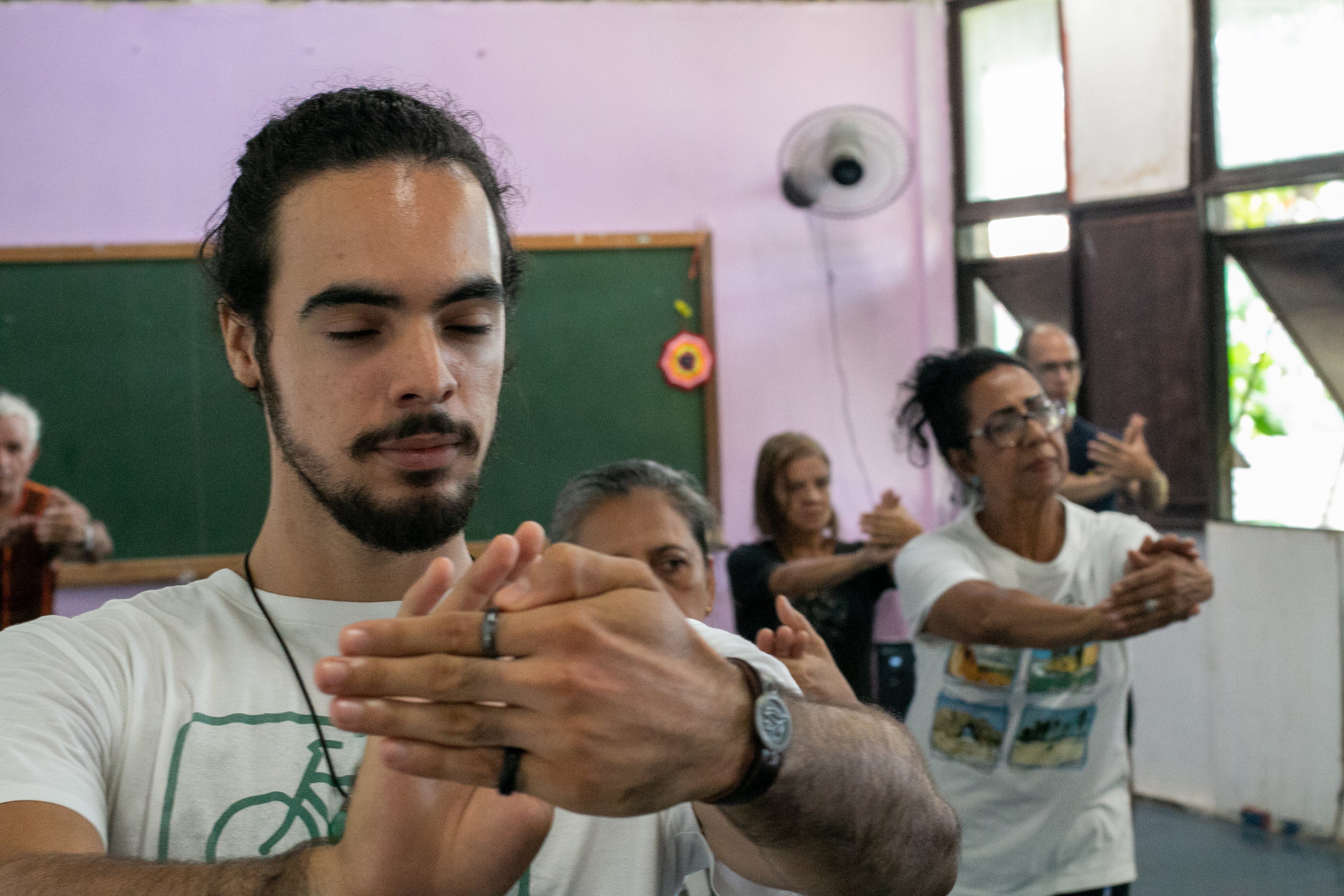 Condições crônicas de saúde são observadas por quem pesquisa sobre PICS