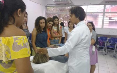 Universidades promovem formação em PICS para alunos de enfermagem